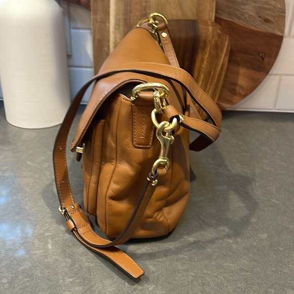 Coach Taylor Smooth Leather Shoulder Bag - Picture 3 of 11